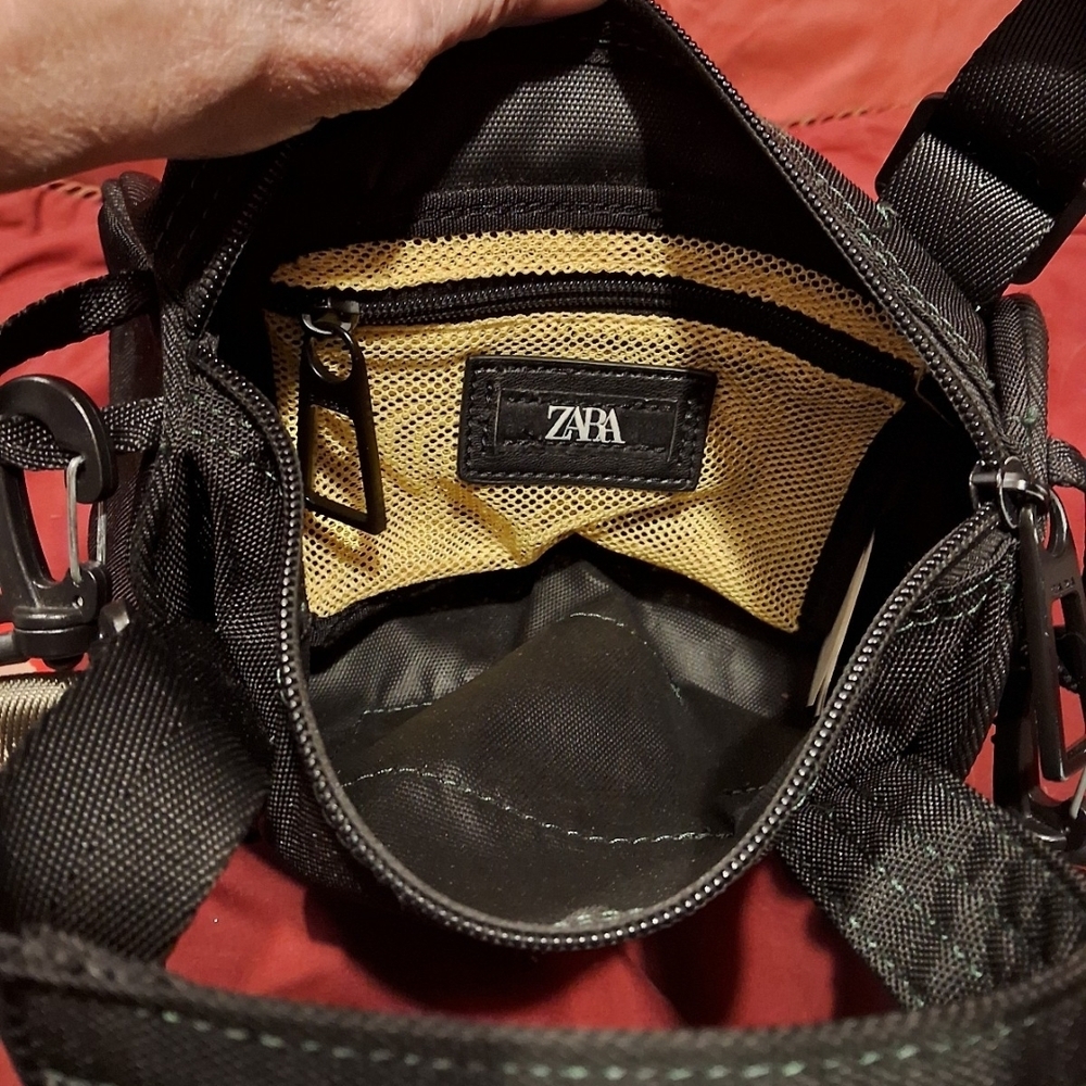 Zara Black and Tan Women's Tote Bag